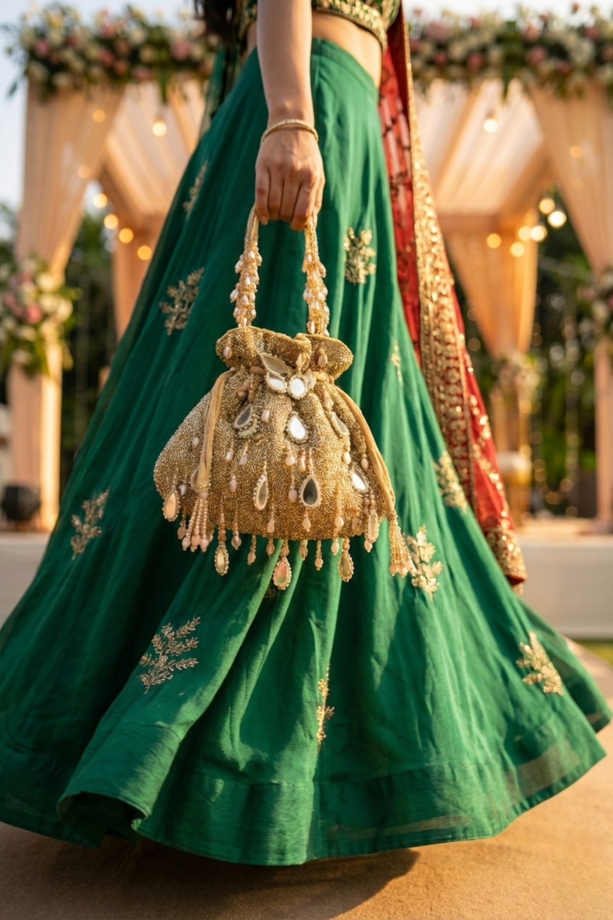 Aafreen Golden Potli