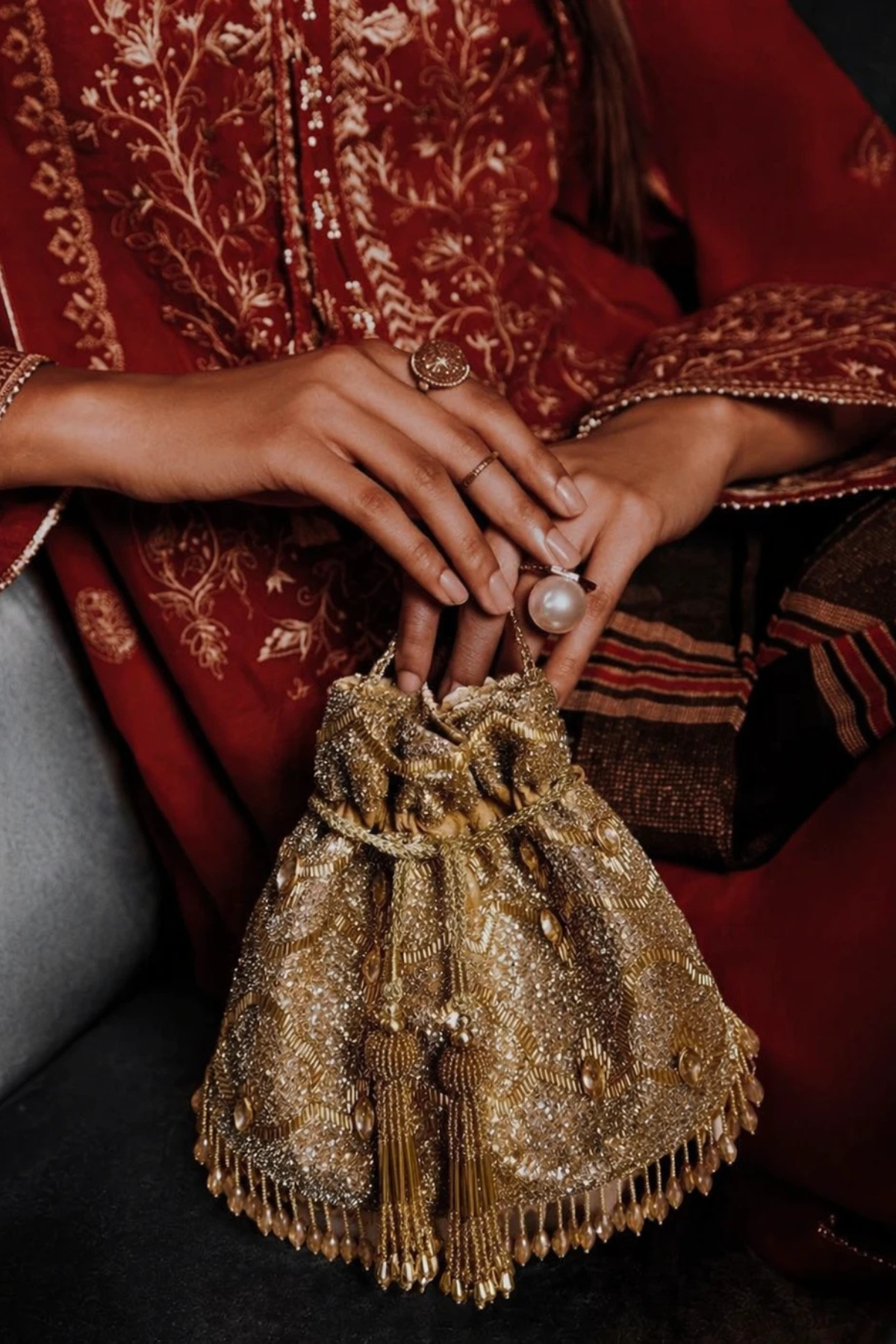 Gold embroidered handbag 