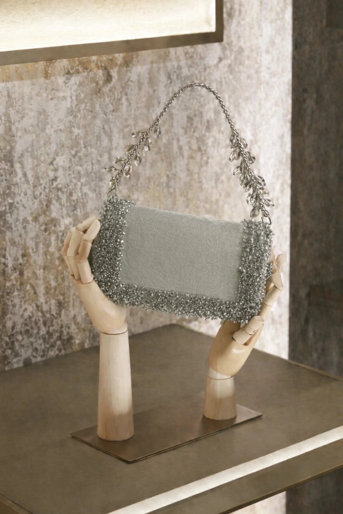 Everyday Luxe shoulder bag for women with premium detailing