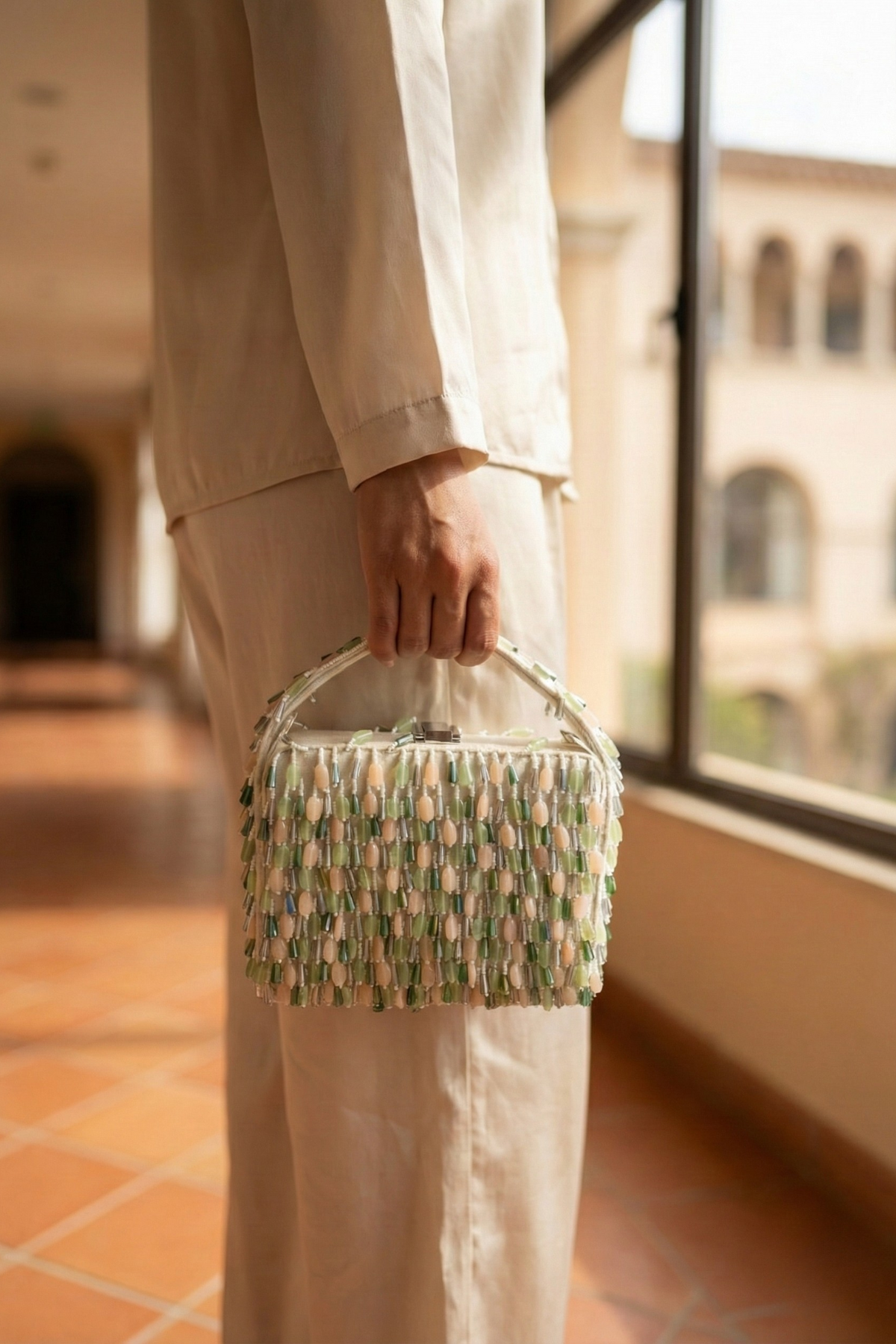 Green pearl occasion handbag designed beautifully for cocktail parties and festive events