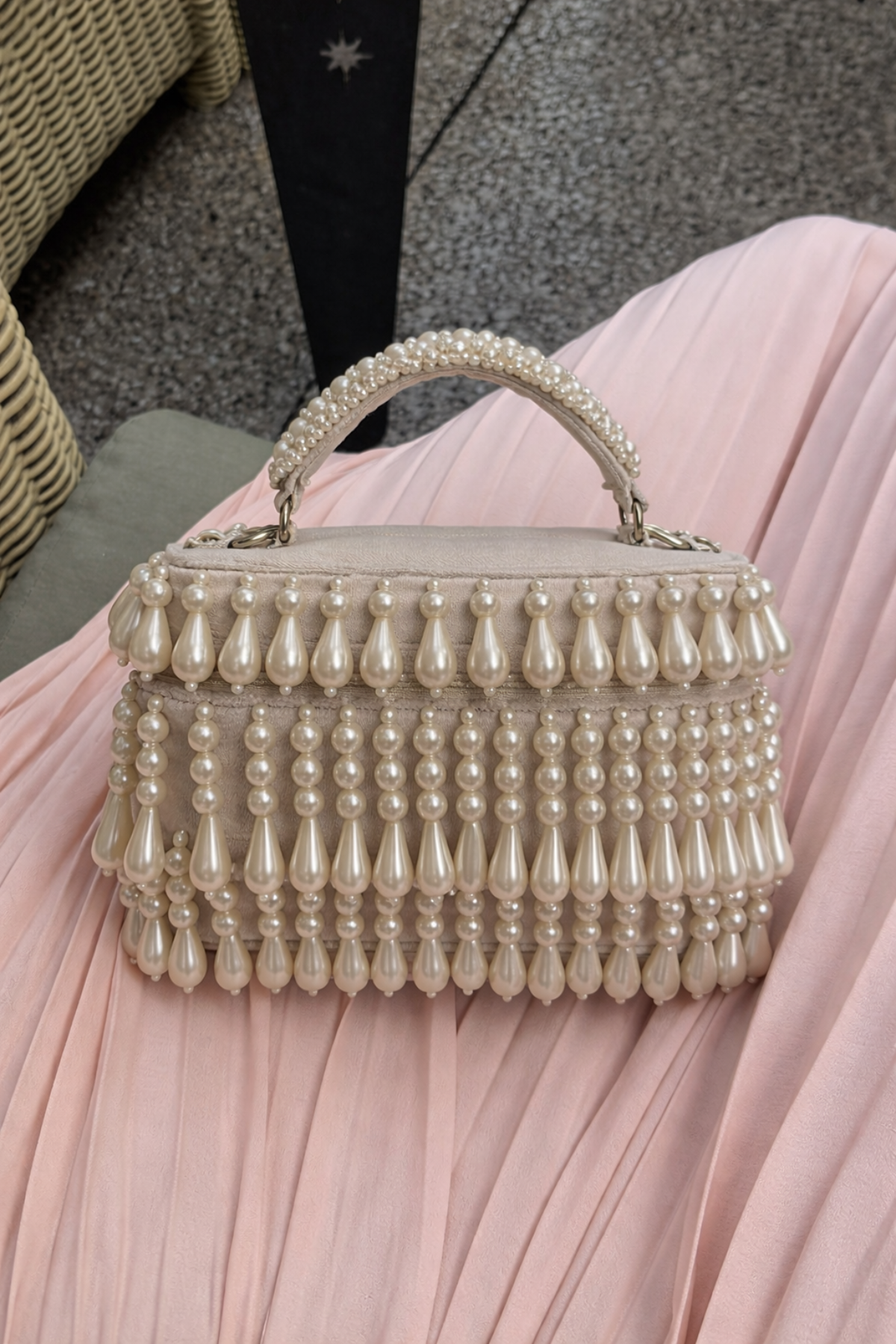 Pearl vacation occasion bag designed beautifully for holiday dinners and celebrations