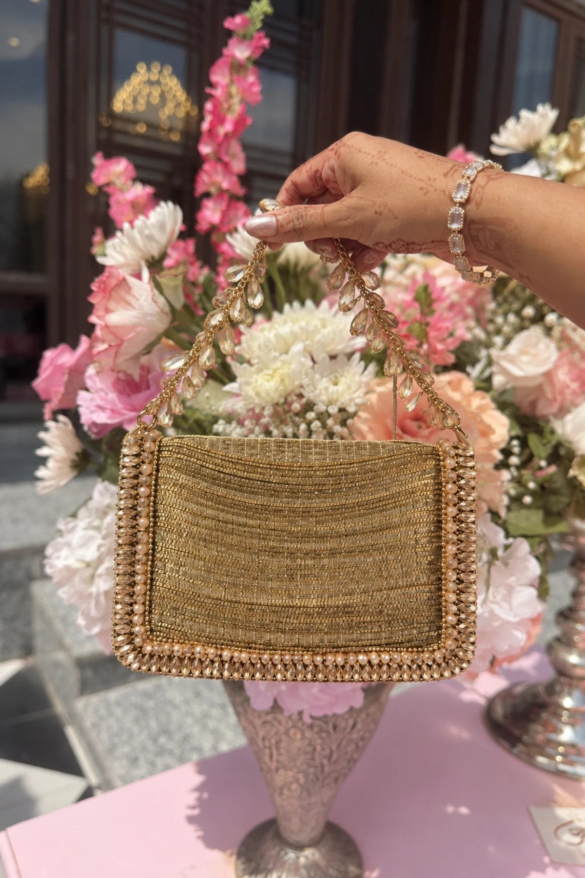 Luxury golden shoulder bag for wedding celebrations