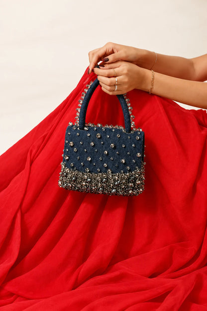 Denim vacation bag for women with contemporary design